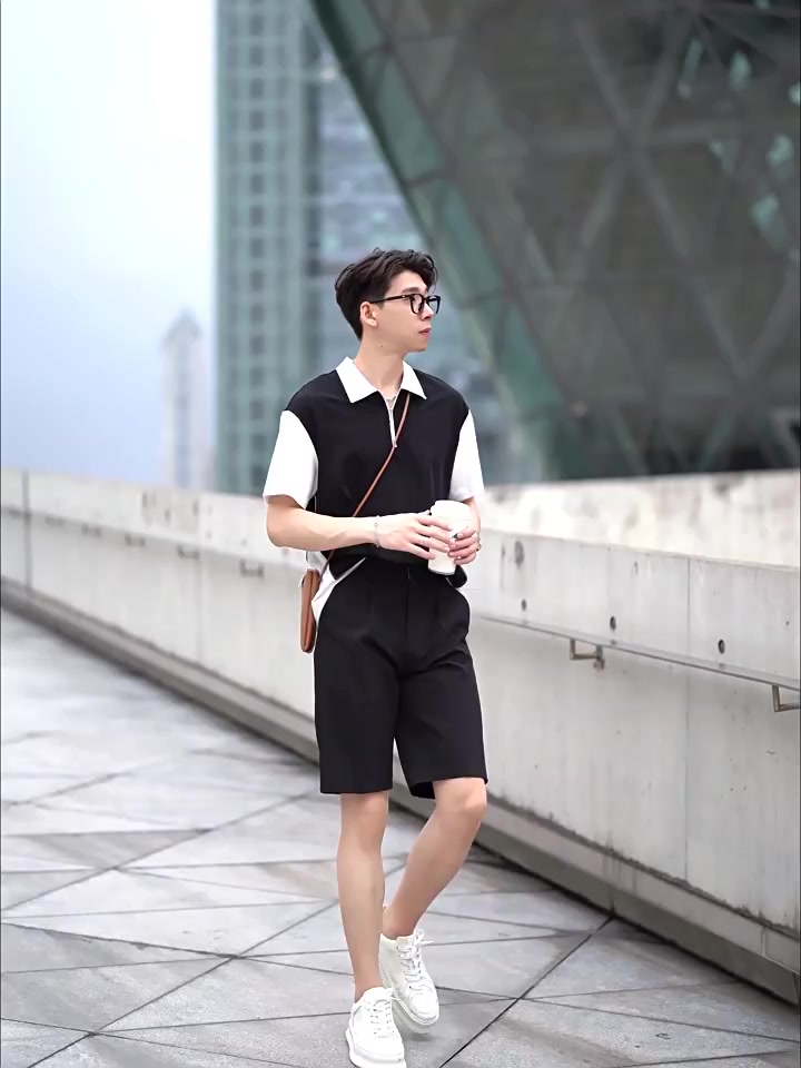 #MensFashionPH#ShopeeFindsPH#OOTDMen#StyleOnShopee#FashionTrendsPH#SummerFitsPH#PartyOOTD#WorkwearPH#StreetwearPH#WeddingGuestStyle                     iymuymn Short Sleeve Polo Shirt For Men Half Zipper And Collar Polo Shirt PLUS SIZE