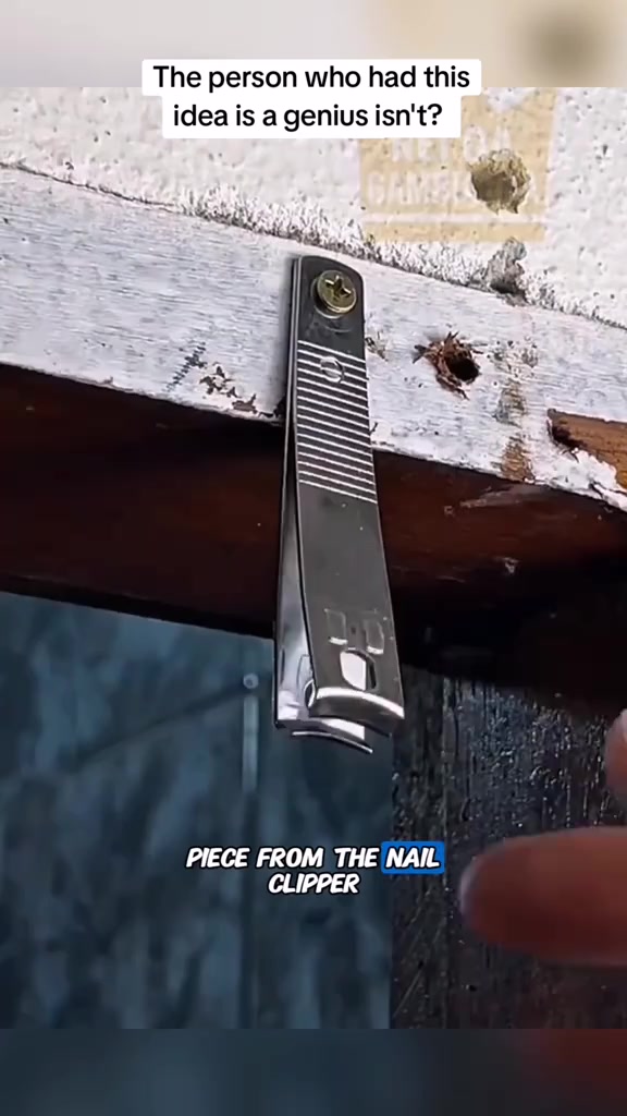 He created a solution to open his door automatically!! #construction #innovation #DIY