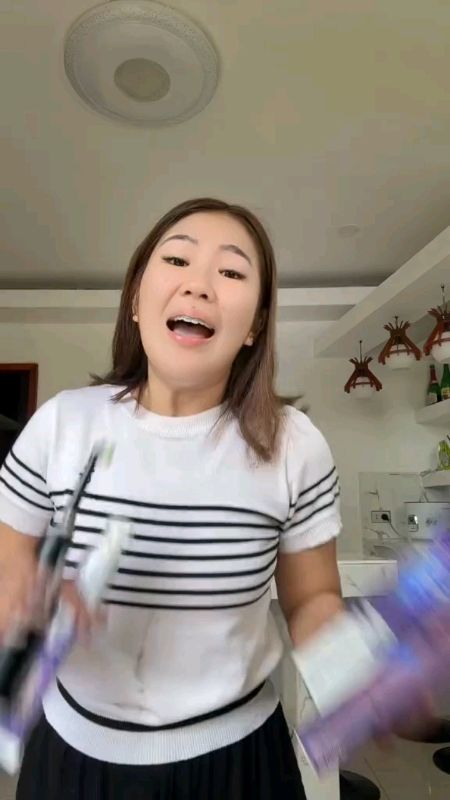 #FreeCoinsInShopeeVideo Scoban Purple Whitening Toothpaste Instant Stain Removal#MasMuraSaShopee #WishlistMoSagotKo