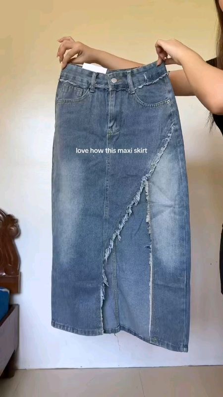 Long Skirt with Slit #Denim #longskirt #slit #skirt #masmurasashopee