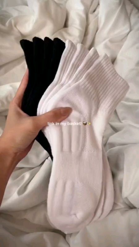 CTTRO Anti slip bottom socks #trendingproducts #viralvideos #bestpurchasesinshopee #fyp #MasMuraSaShopee #FreeCoinsInShopeeVideo