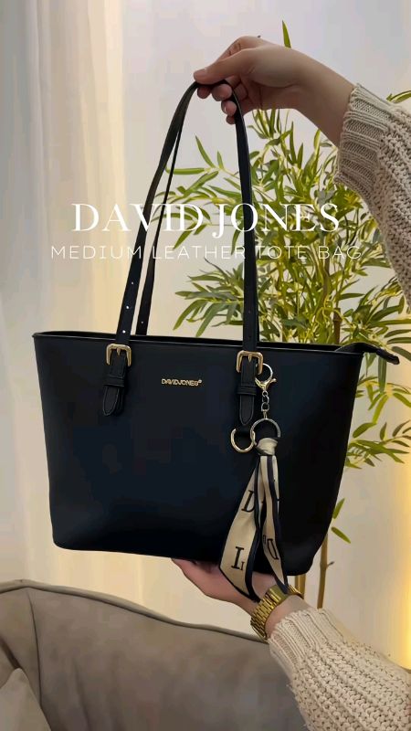 perfect for school #davidjones #davidjonestotebag #totebag #collegebag #unibag #leatherbag #workbag #backtoschool #trending #FreeCoinsInShopeeVideo
