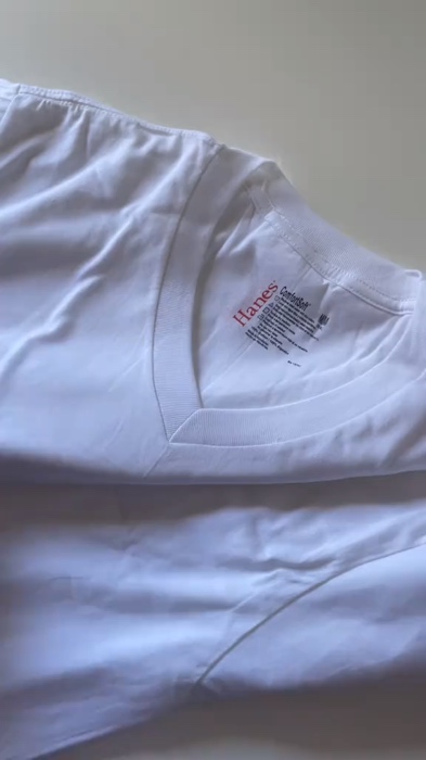 #whitetshirt #tshirt #hanes #hanestshirt #vneckshirt #vneck