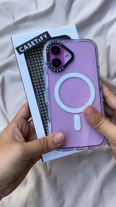 #clearphonecase #clearcase #magneticcase #magsafe #plaincase #nonyellowcase #phonecase #case