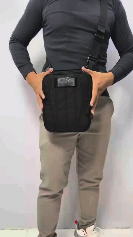 Original sling bag quick release  supplier  #Bag #quality #FreeConsInShopeeVideo #MasMuraSaShopee #Trending #Affordable #viral #fyp