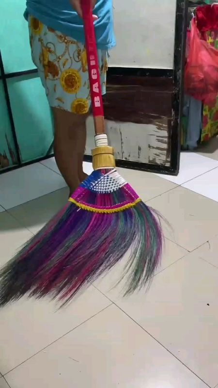 Matibay na Walis Tambo ba hanap mo try mo to!! #MasMuraSaShopee #FreeCoinsInShopeeVideo #shopeepaydaysale #walistambo #miscanthusbroom #trending #fyp