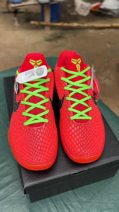 Kobe 6 shoes#kobe #kobeshoes #kobe6 #shoes #basketballshoes #EasyRun #shopeeVideo