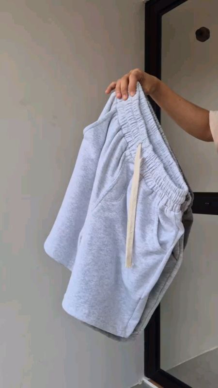 Plain Jogger Shorts Sweat Premium Shorts😍❤️#shorts#plainshorts#MasMuraSaShopee#FreeCoinsInShopeeVideo#fyp#viral#ctto#trending