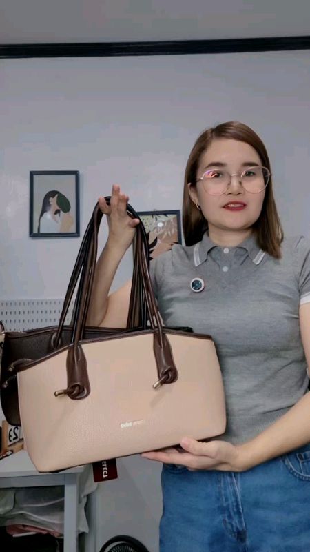 Restock tote bag from Mumu Select. Perfect tote bag for school, work and everyday use. #bagrecommendation #trendingbag #mumuselect #totebag #tote