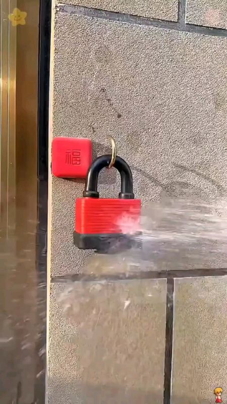 #FreeCoinsInShopeeVideo heavyduty waterproof padlock with key