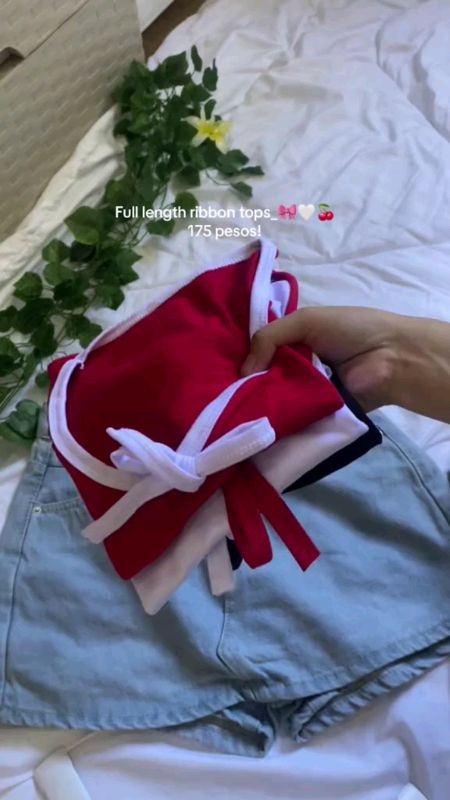 buy 1 get 3pcs squareneck ribbon tops🎀💫