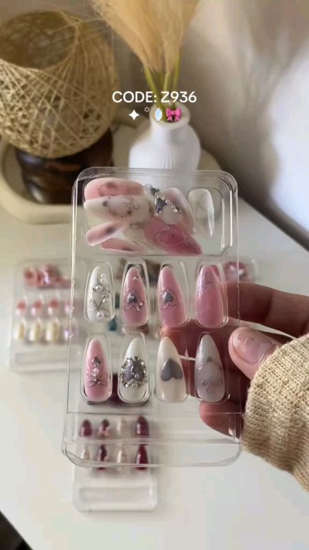 24 pcs fake nails#HugotSaShopee #FreeCoinsInShopeeVideo #MasMuraSaShopee