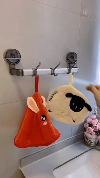 Suction Cup Towel Rack #foryou #affiliate #affiliatemarketing #shoppee #essentials #useful #bathroom