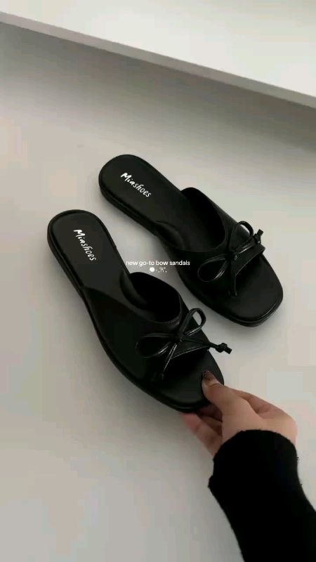 New every day go_to Flat sandals🤍✨!! #flatsandals #sandals #bowsandals #miashoes #foryou