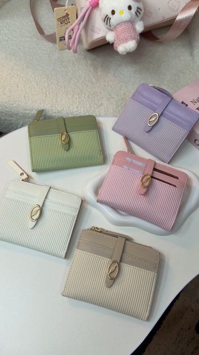 minimalist. soft-girl wallet✨🎀 #bifoldwallet #smallwallet #walletforwomen #compactwallet