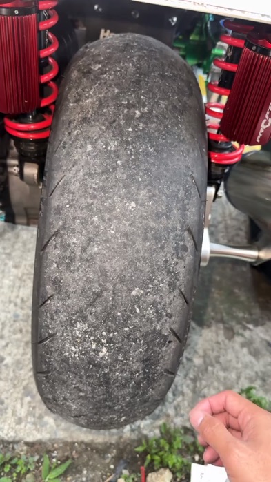 Pirelli diablo tires👀😎 #FreeCoinsInShopeeVideo #MasMuraSaShopee #HugotSaShopee #tire #diabloroso #pirelli #highquality #trending #fyp #viral