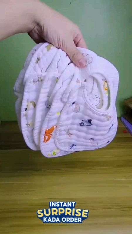 Bib for baby #HugotSaShopee #MasMuraSaShopee #bib #FreeCoinsInShopeeVideo