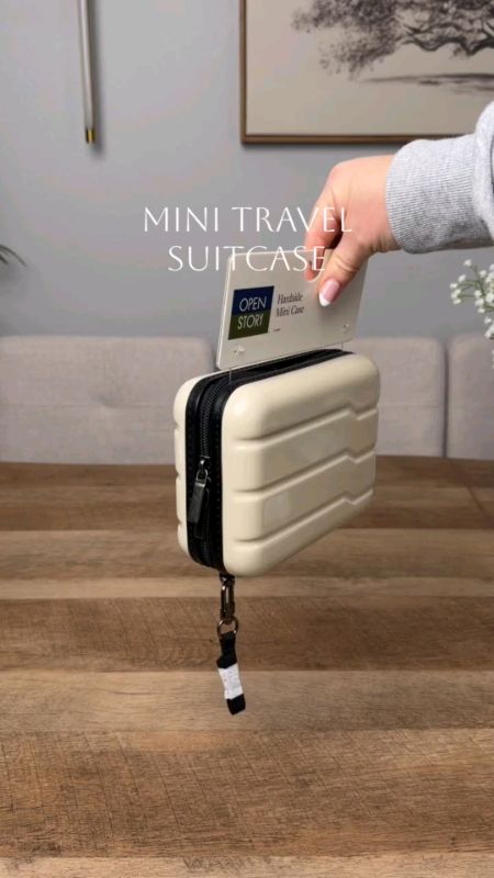 #hardshellstoragebag #minisuitcase #smallsuitcase #storagebag #miniluggagebag #luggagebag #FreeCoinsInShopeeVideo #MasMuraSaShopee #shopeephpaydaysale