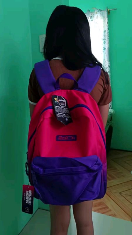 new bag☺️☺️☺️#hawkbag #mura #sale #backpack #hawk #trending #matibay #fyp #foryou #MasMuraSaShoppe #FreeCoinsSaShoppevidio