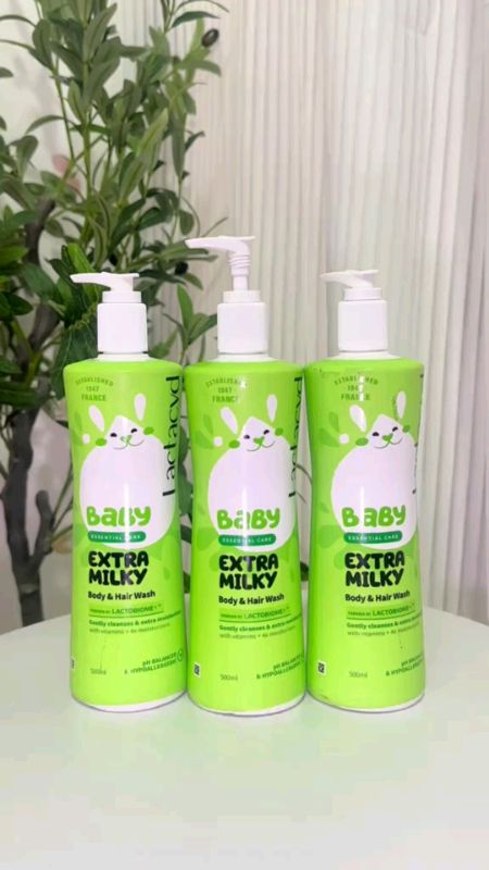 Lactacyd Baby Extra Milky Extra Moisturizers 2in1 Body Wash Cleanser and Hair Shampoo 500mL