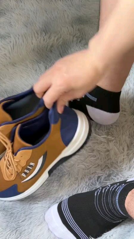 2025 New Men's Canvas Sneakers Shoes Breathable Sports Shoes #MasMuraSaShopee #FreeCoinsInShopeeVideo #ShopeePHPaydaySale