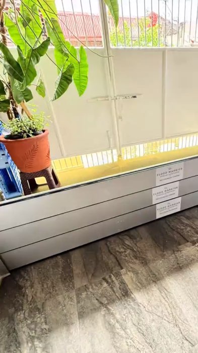 Household flood control waterproof board, aluminum alloy flood control waterproof board, detachable #fyp #sulitSaShopee #floodcontrol #DIY #rainproof