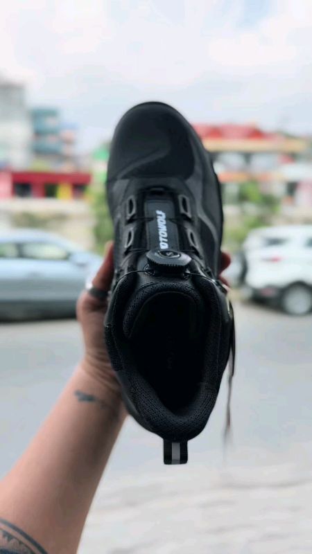 riding boots#buynow#trending#shopee#fyp#foryou#ridingboots #MasMuraSaShopee #FreeCoinsInShopeeVideo