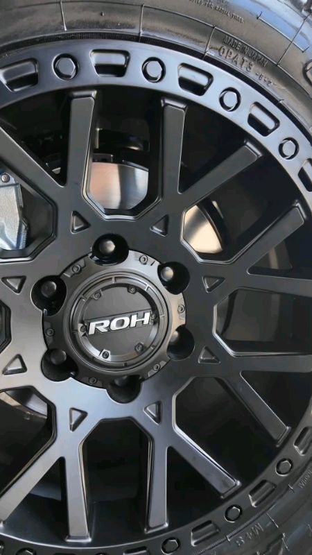 #roh #crawler (17x9 / 6x139.7 / ET+25) #matteblack #set #mags #carmags #fyp #AlloyMags #sulitdeals #MasMuraSaShopee #foryou #musthave #sale #trending