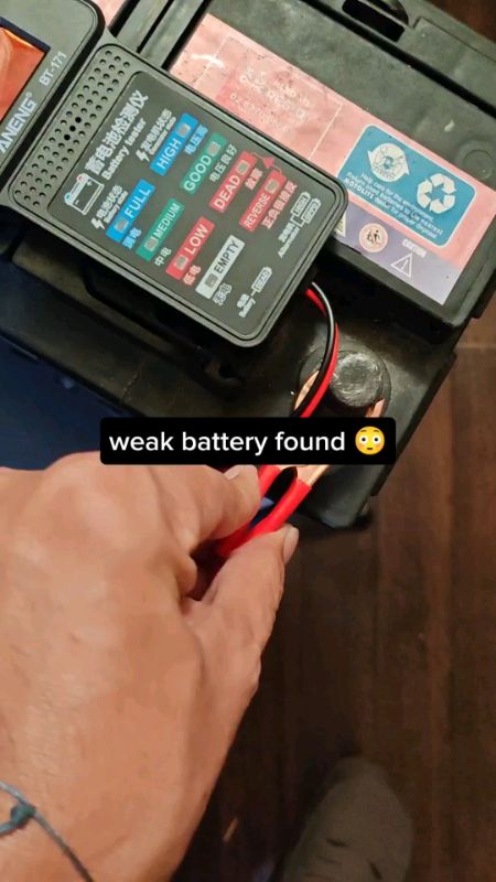 Malalaman mo na agad kung mahina na ang battery o may charging problem. #batterytester #carbattery #cartips #carmaintenance #caraccessories