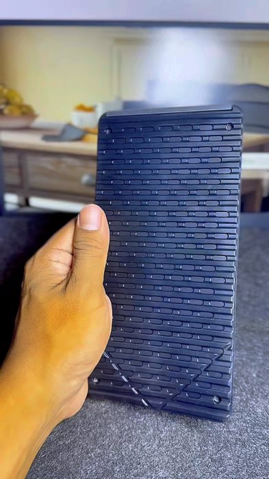 Hindi lang basta phone stand, tablet stand, laptop stand. Ang dami mong pwede gawin dito  #phonestand #tabletstand #laptopstand #flexiblephonestand