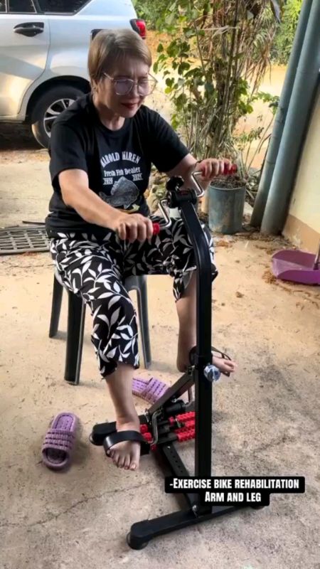 Foldable Portable Rehabilitation Bicycle Elderly Exercise Bicycle for Arm and Leg Foot Exercise#murasashoppe #fyp #trending #freecoininshopeevideo