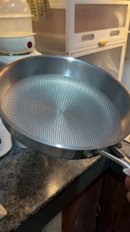 Honeycomb Non stick pan#FreeCoinsInShopeeVideo #MasMuraSaShopee #MasMuraSaShopee #freedelivery #honeycomb#nonstickpan