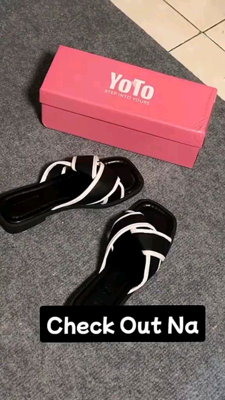 #MasMuraSaShopee #shopeefinds #FreeCoinsInShopeeVideo #trending #ShopeePHCommsXTRA #fyp #foryou #stitch #viral #korean #sandals #women