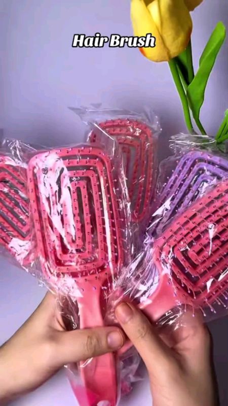 Hair Brush ~ Comb ~ Suklay #hairbrush #comb #suklay #MasMuraSaShopee #shielalabz26