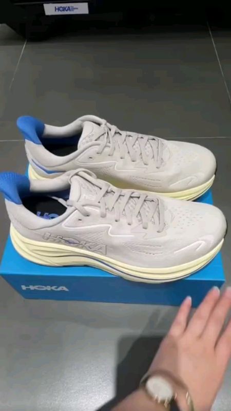 Hoka Clifton 10 Wide Running Shoes Womens - Grey #MasMuraSaShopee #FreeCoinsInShopeeVedio #hoka #NEW #clifton10 #womens #fyp #trending #checkout