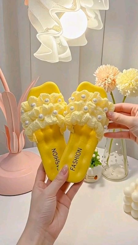 #slipperssandals #slippersforkids #kidsslippers #sandals #sandalsforkids #kidssandals