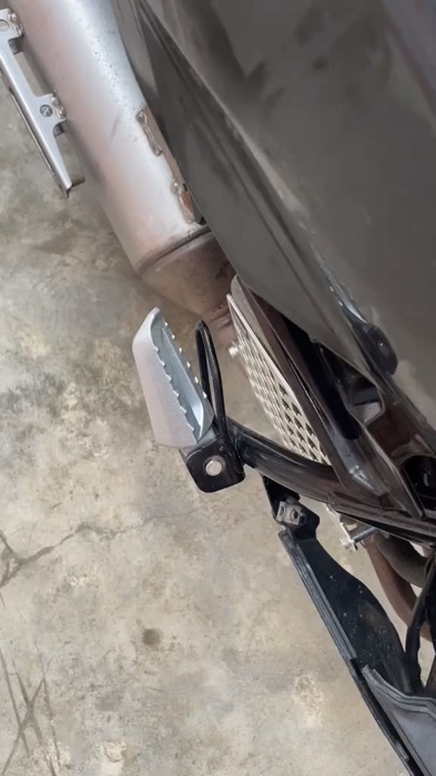 Honda Click V2 V3 / Beat FI Rear Footrest 2pcs Alloy #MasmurasaShoppee #ShoppeeBudol #shoppee #Bestbuy #FreeCoins #Trending #Viral #Fyp #highlight #ev
