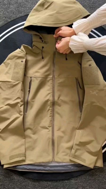 #tacticaljacket#waterproof#hikingjacket#trending