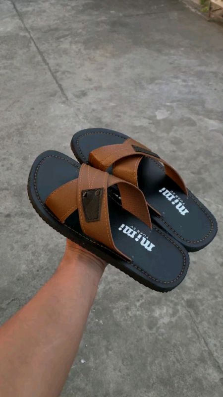 men's slipper #tsinelas#tsinelas #slipper  #FreeCoinsInShopeeVideo #MasMuraSaShopee #fyp #trending