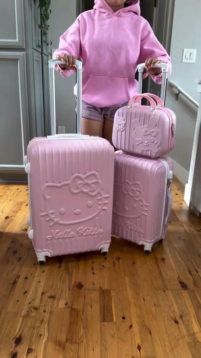 HelloKitty suitcase 20 inch 24 inch universal wheel boarding travel suitcase password box Korean version #luggage #hellokitty #travel #universal #sale