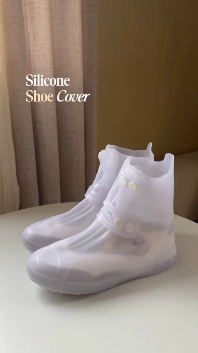 ￼Waterproof Rain Shoes Foldable Thickened Anti Slip Thick Soled Rain Boots Universal Rain Shoes #FreeCoinsInShopeeVideo #MasMuraSaShopee