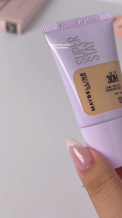 Maybelline SuperStay Lumi Matte Foundation Tube 18ml #buynow #MasMuraSaShopee #FreeCoinsInShopeeVideo
