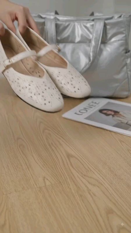 LEYA Women's Korean style shiny breathable all-around flat shoes in 3 colors#FreeCoinsInShopeeVideo