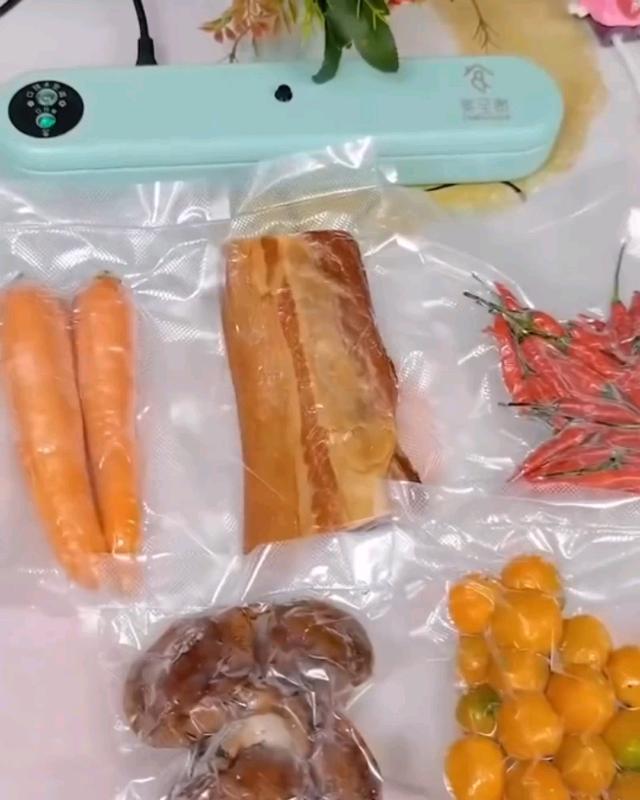 🛒 Food Vacuum Sealer Machine 🛍️ #Kitchen #kitchenfinds #kitchengadgets #food #vacuum #sealer #machine #fyp #trending #FreeCoinsInShopeeVideo #viral