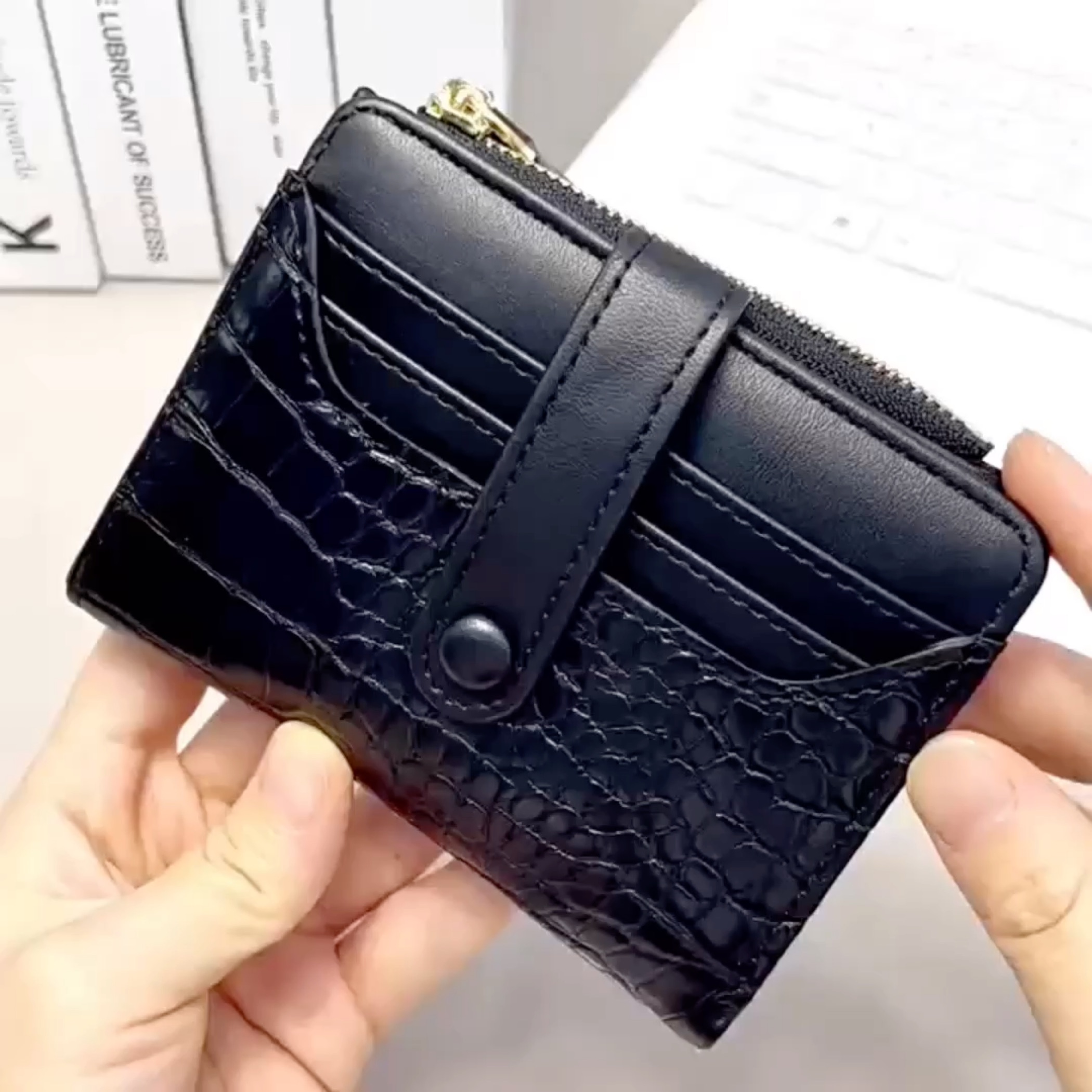 ￼New Wallet Women's Short Wallet Women's Small Wallet Fashion Crocodile Pattern Zipper Buckle Leather Wallet Change Bag Card Bag#wallet #fyp #funny