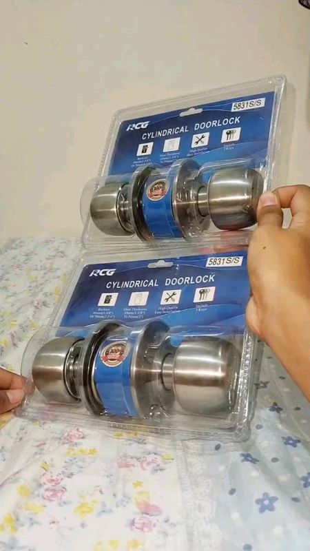 Heavy Duty Doorknob #doorknob #lockset #heavyduty #affordable #with3keys #aesytoinstall #entrancelock #replacement #mura
