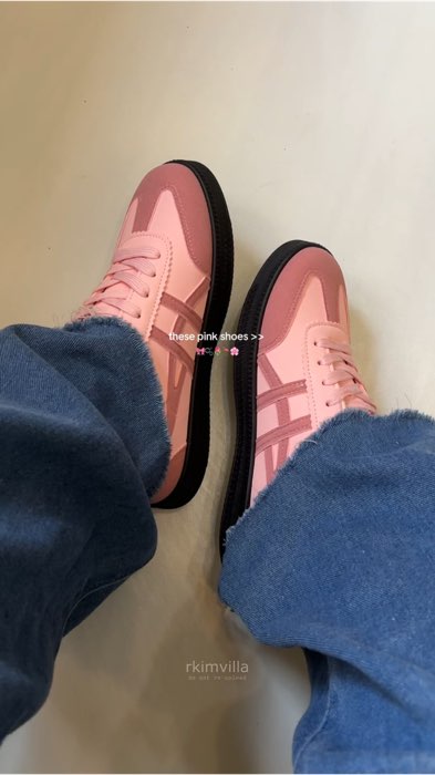 Pink Rubber Shoes #miashoes #pinkrubbershoes #rubbershoes #pinksneakers