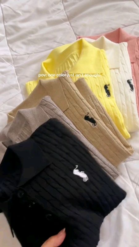#knittedpoloblouse#poloblouse#poloforwomen#womentops#knittedtop#womentop#embroiderytop#collartops#polotops #fyp