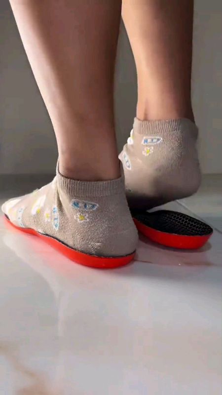 #runningshock #sportsinsoles #MasMuraSaShopee #FreeCoinsInShopeeVideo #ShopeePHPaydaySale #fyp #shopeefinds #trending #viral