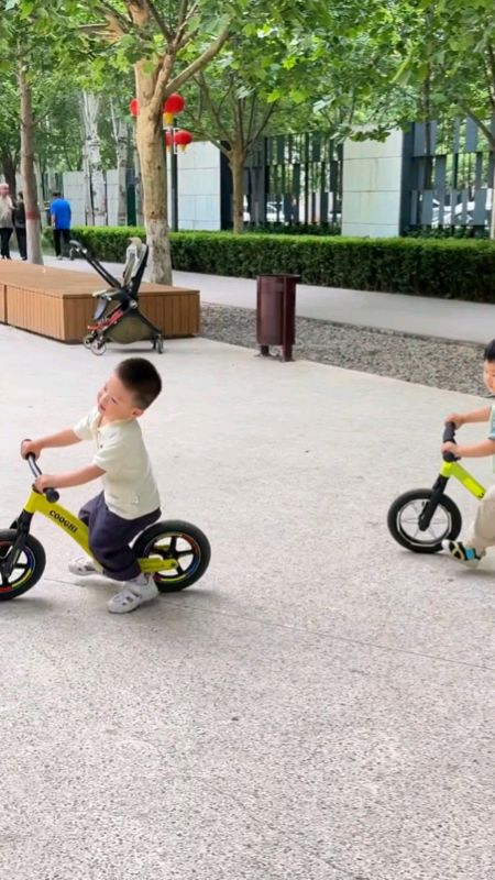 cute naman!😍#balancebike #kids #bikeforkids #boys #girls #sports #trend #freecoinsinshopeevideo #followforfollow #likeforlike #shopeevideos